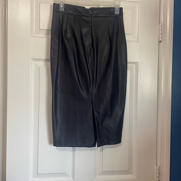 Navy Women’s Pencil Skit - Picture 4 of 11